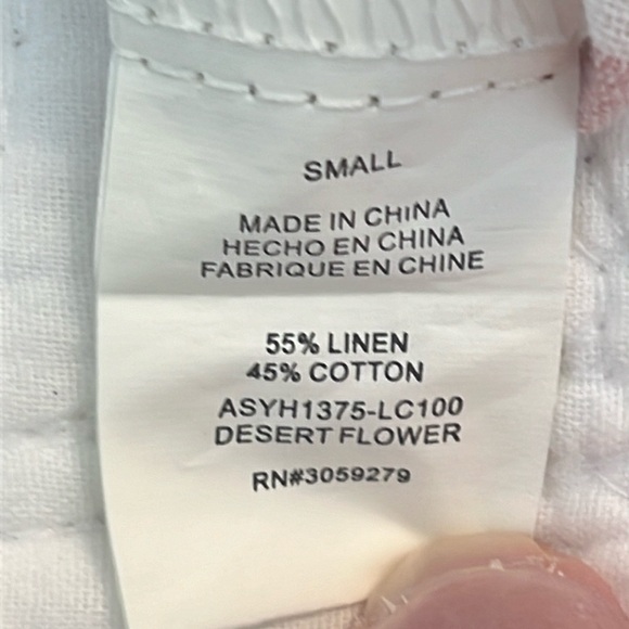 Altar’d State Women’s Relaxed Fit Button Down Blouse - Picture 11 of 11